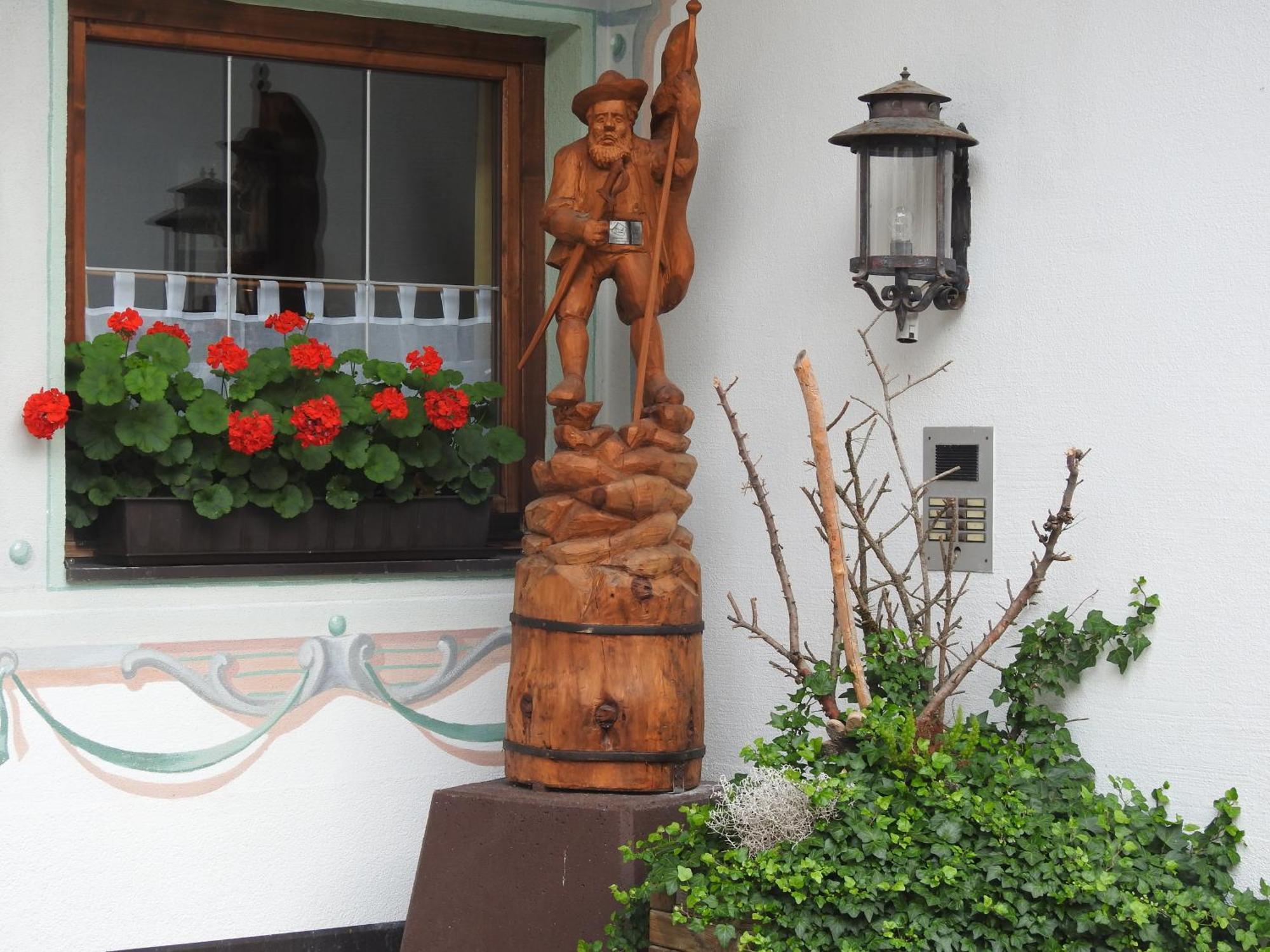 Hotel Garni Pfandl ノイシュティフト・イム・シュトゥーバイタール エクステリア 写真