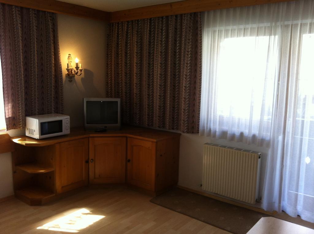 Hotel Garni Pfandl ノイシュティフト・イム・シュトゥーバイタール 部屋 写真