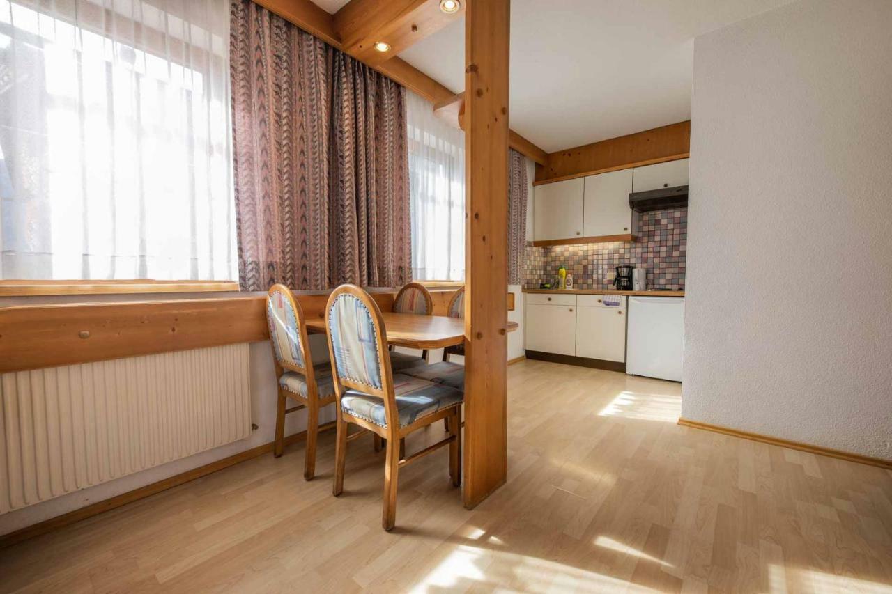 Hotel Garni Pfandl ノイシュティフト・イム・シュトゥーバイタール エクステリア 写真